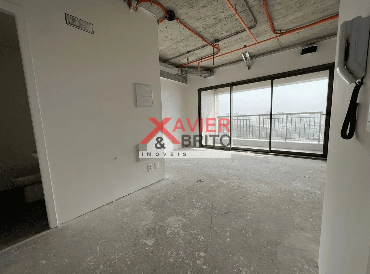 Sala comercial à venda no prédio mais alto de SP, 40m2, vista panorâmica, Platina 220