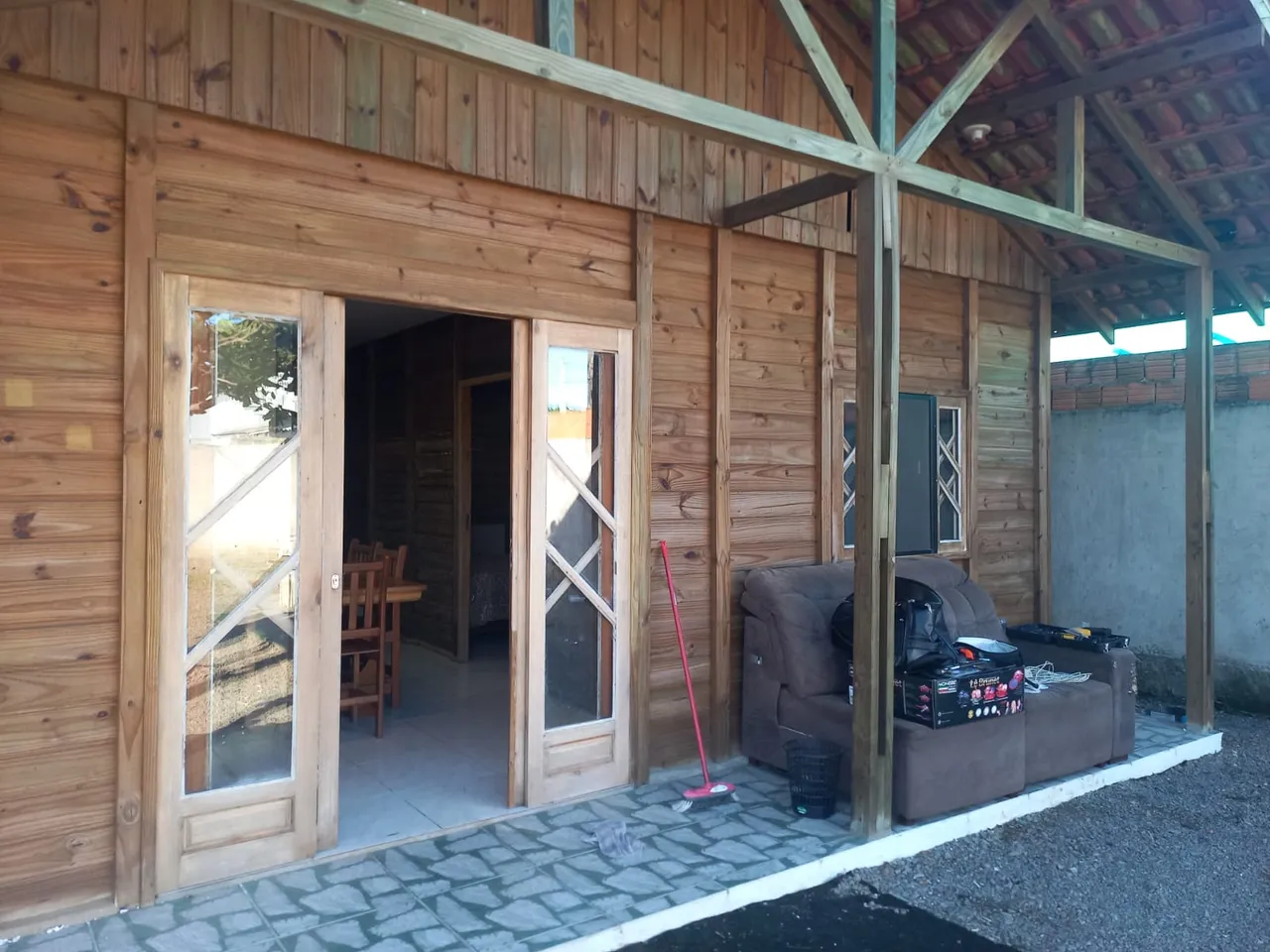Casa térrea para locação anual com 1 quarto em Itacolomi - Balneário Piçarras - SC