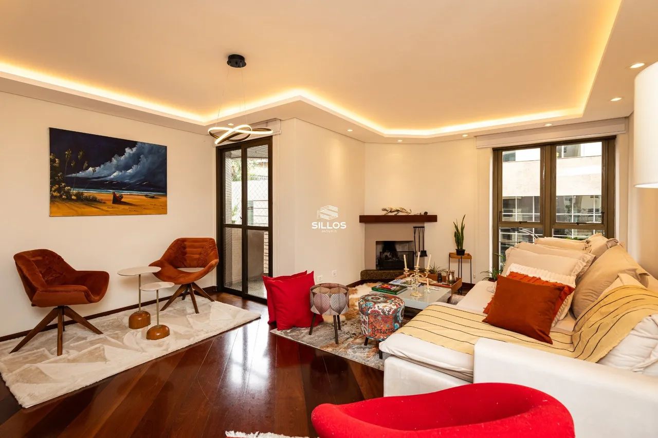Apartamento à venda com 3 quartos no Centro em Curitiba
