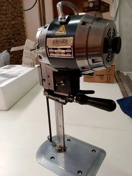 Máquina de Corte Industrial 10 polegadas