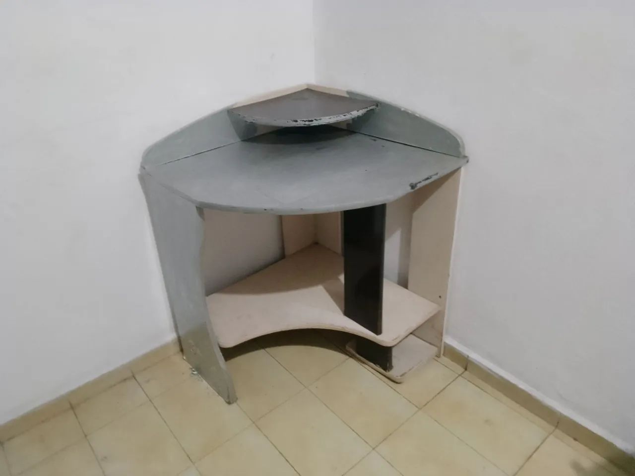 Gray Corner Table65570197641986120
