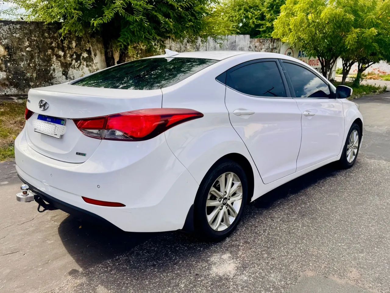 VENDO Hyundai Elantra, ANO 14/15. - Foto 3