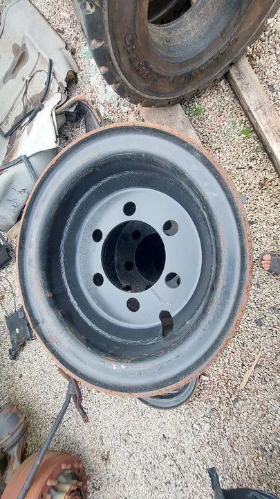 Pneu maciço para empilhadeira e maquinas - Foto 4