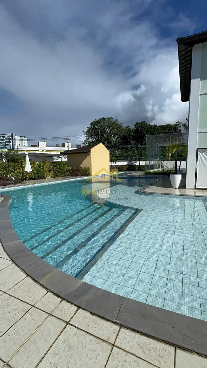 Casa em Condomínio em vilas 4/4 3 suites com area baixou 949 mil