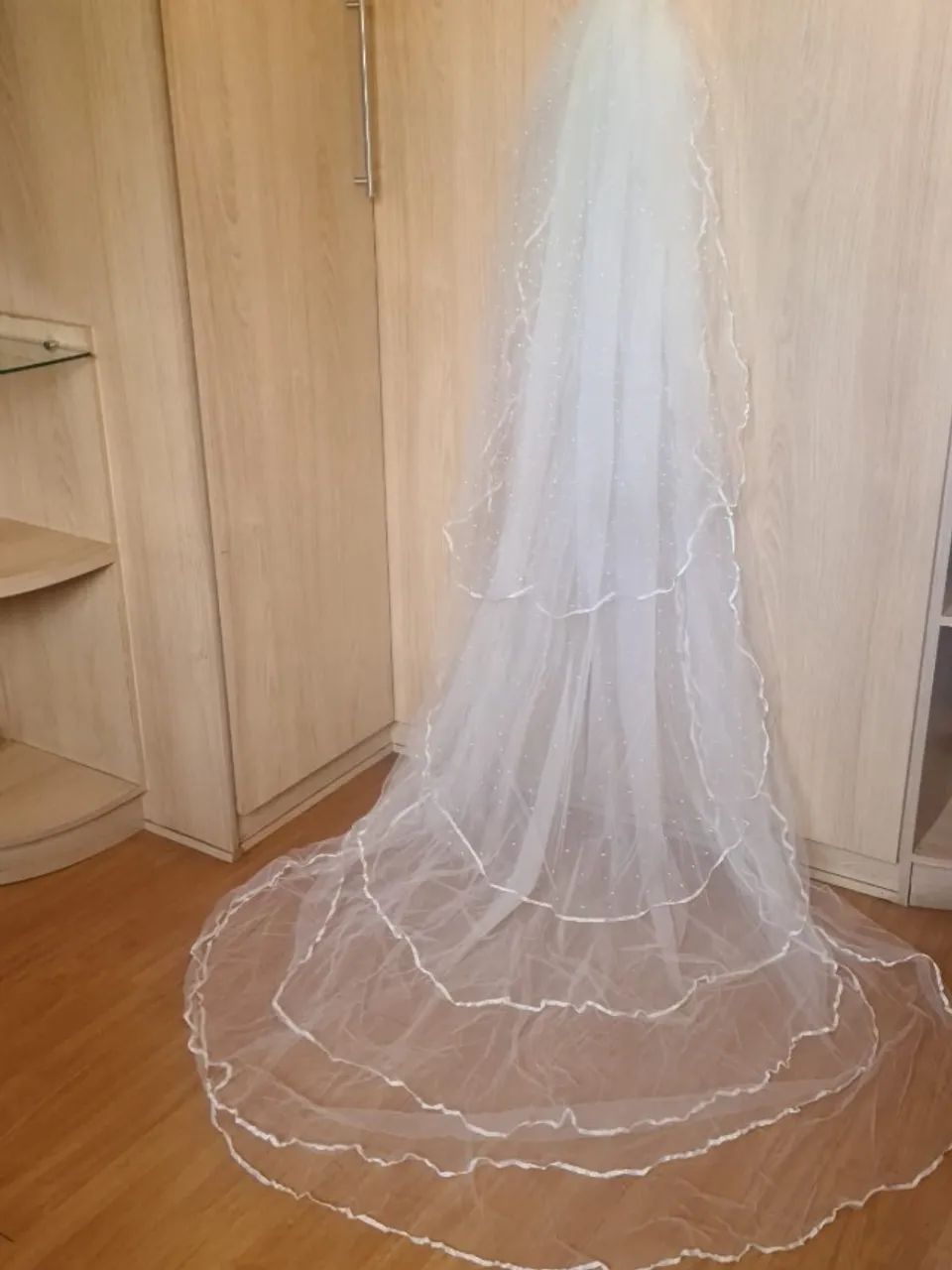 Encanto Clássico: Vestido de Noiva Vintage longo com Cauda - Foto 4
