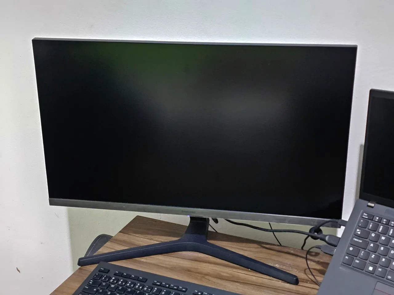 Monitor Samsung 28" Ur55 4K