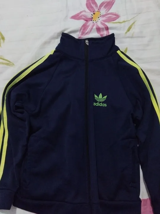 Jaqueta Adidas Azul com Detalhes Amarelos