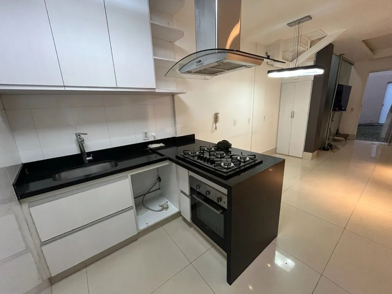 Vende-se casa em condomínio fechado R$499.000