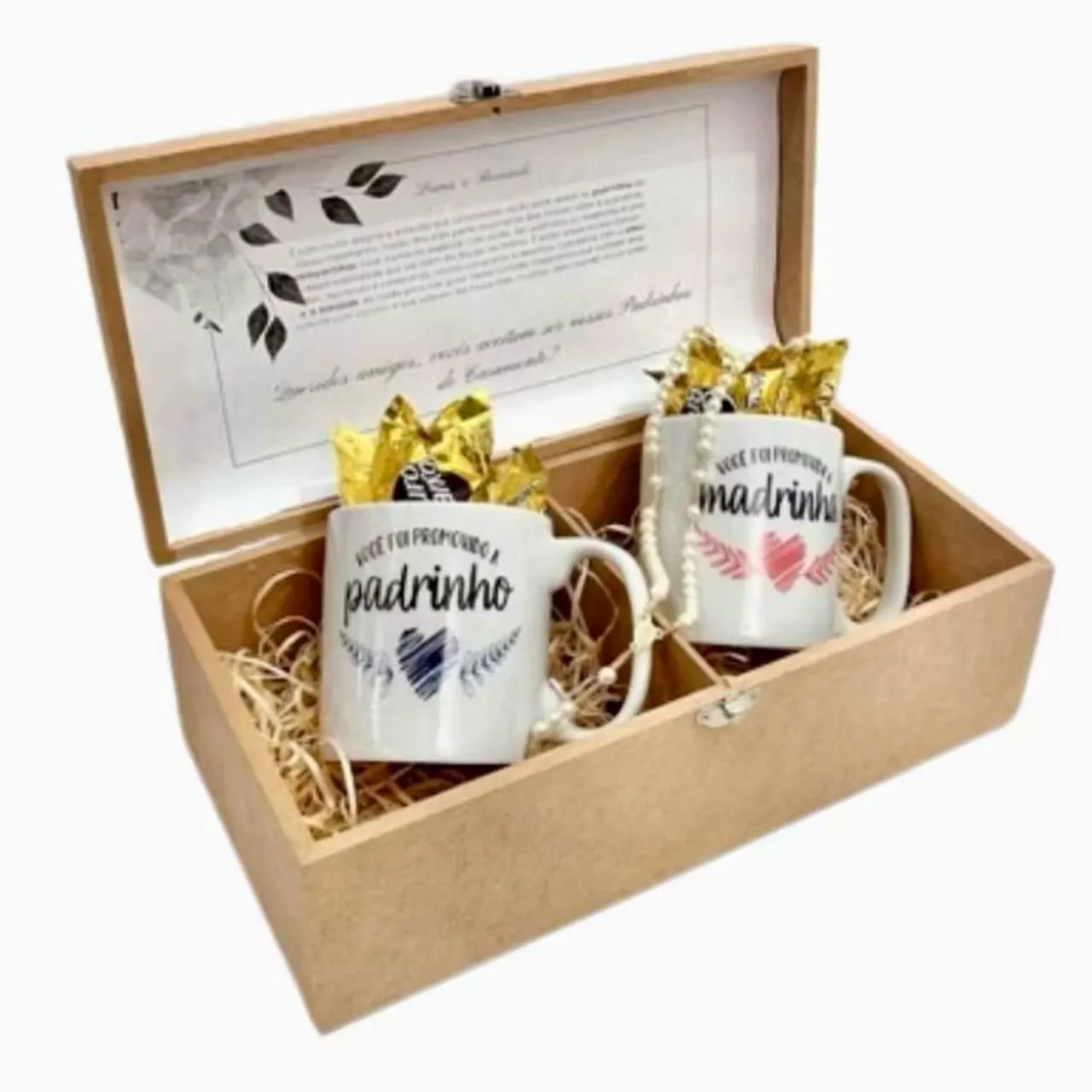 Caixa de mdf convite de batismo madrinha e padrinho com 2 canecas