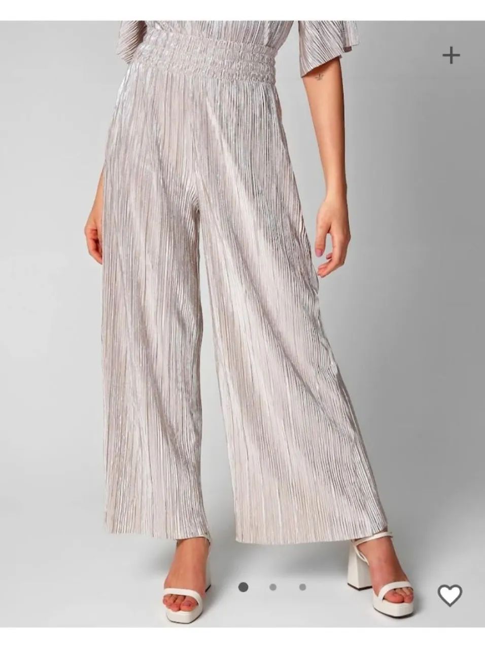 Calça Pantalona Plissada Prateada 