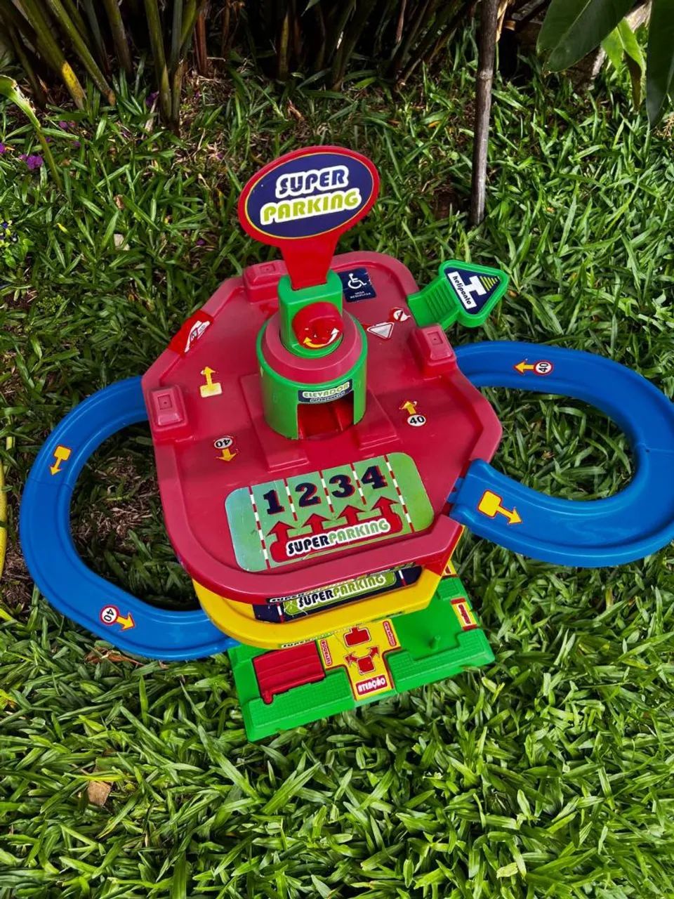 Estacionamento de Brinquedo Super Parking - Hotwheels  - Foto 4