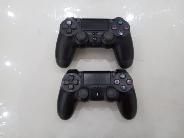 Ps4 Slim 1 Tera com 5 jogos e dois controles. - Foto 3
