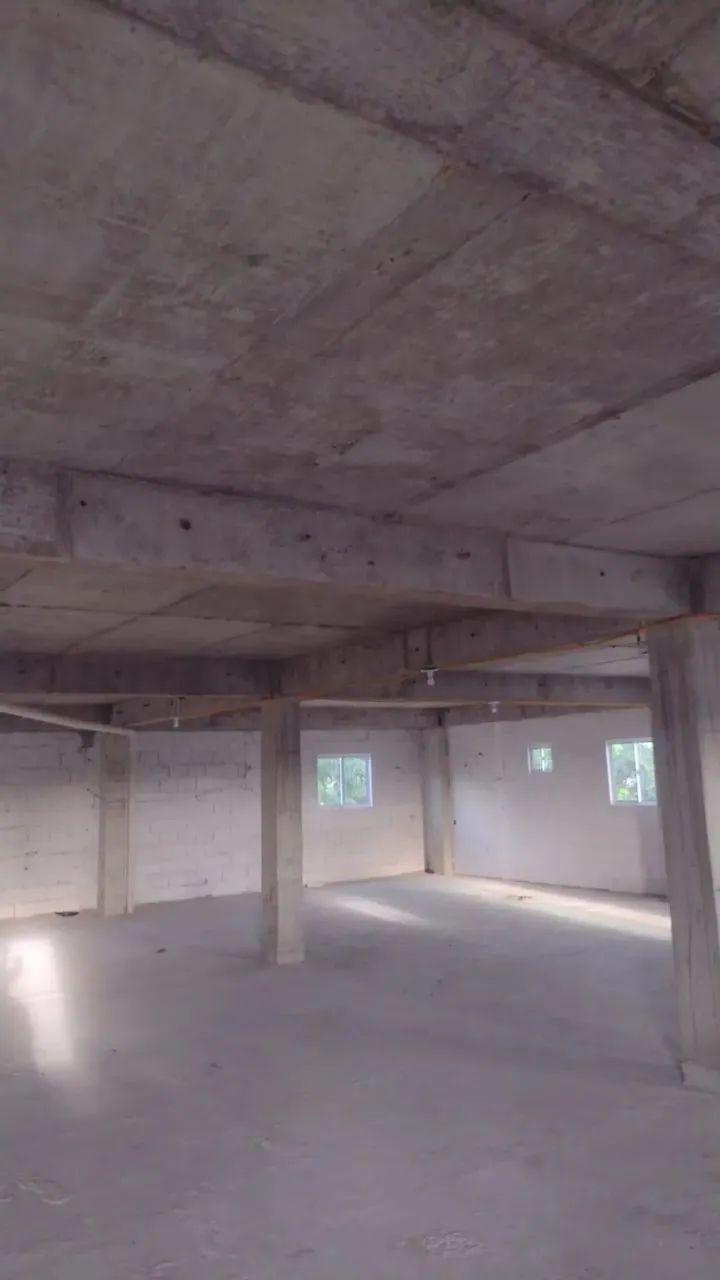 Excelente Galpão com mais de 1000m2 de área construída - Foto 2