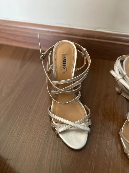 Sandália feminina prata Arezzo  - Foto 3