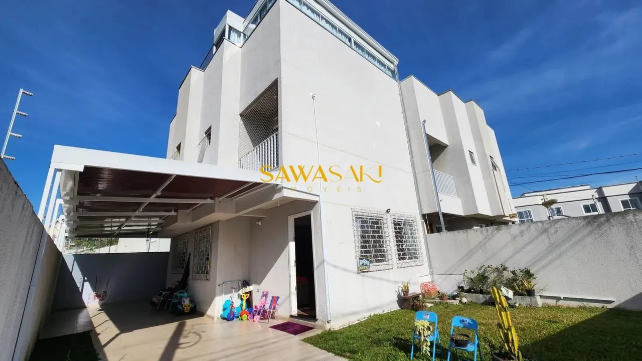 Sobrado à venda no bairro Uberaba - Curitiba/PR