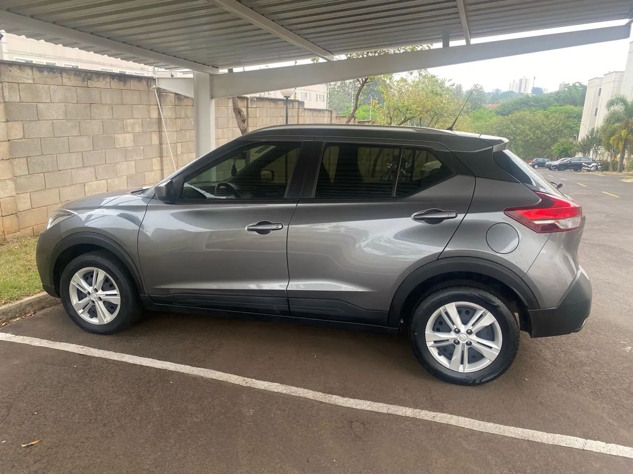 Nissan kicks S 1.6V  FlexStar 5p mec , ano 2019/2020, 56.000 km original !! - Foto 3