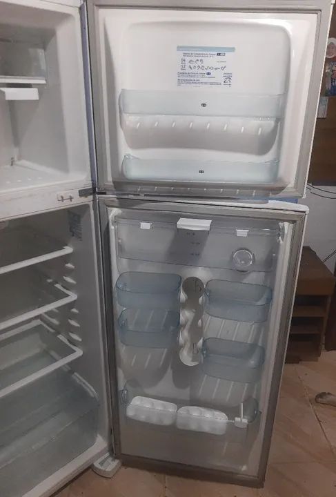 Geladeira Electrolux Frost Free  - Foto 5