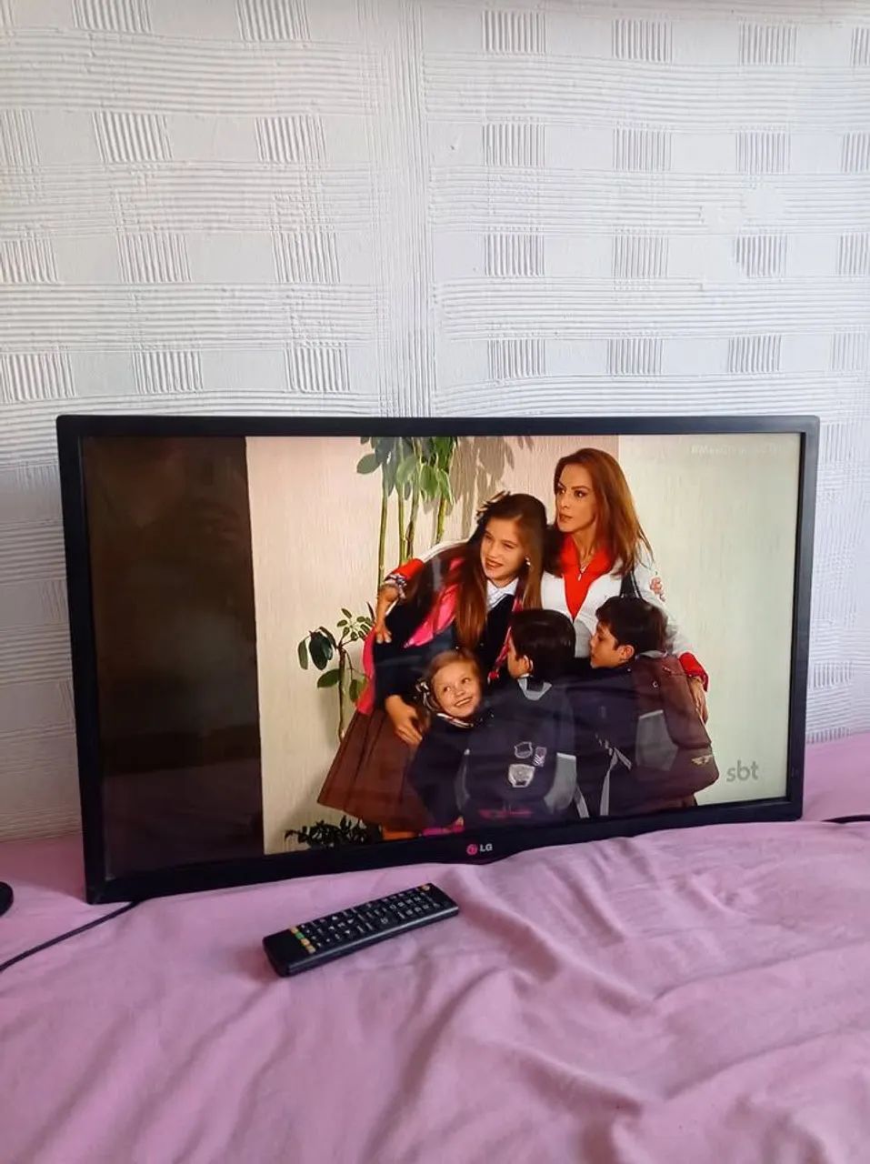 TV 32'' Completa! Acompanha antena e controle