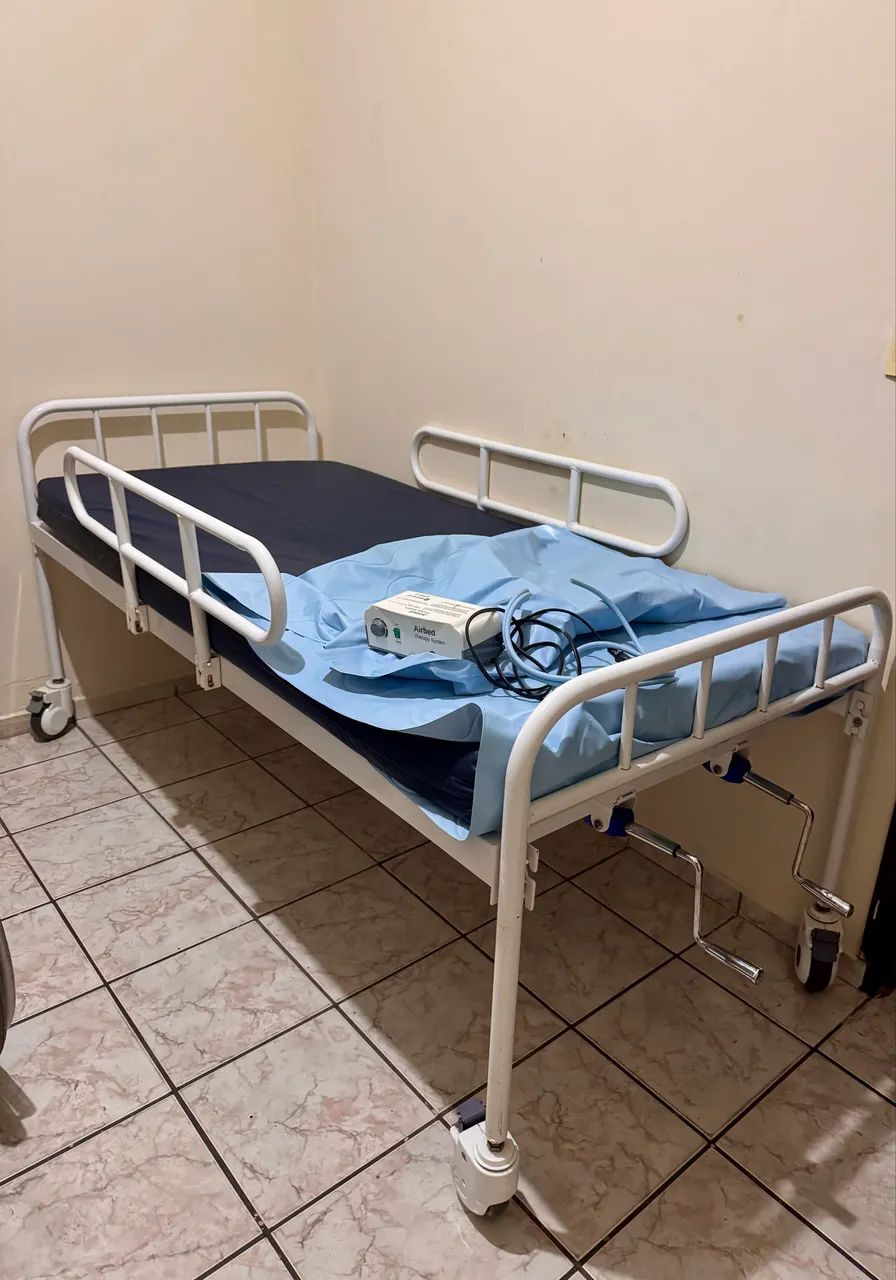Cama hospitalar com colchão e colchão pneumático  - Foto 3