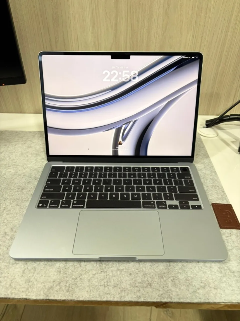 iPad Air 5th gen (M1) 256gb, Apple Pencil, Magic Keyboard
