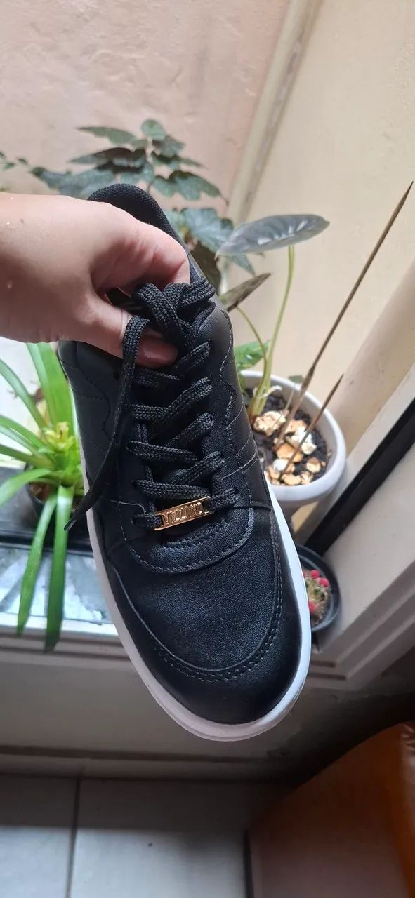 Tênis preto e branco  - Foto 3
