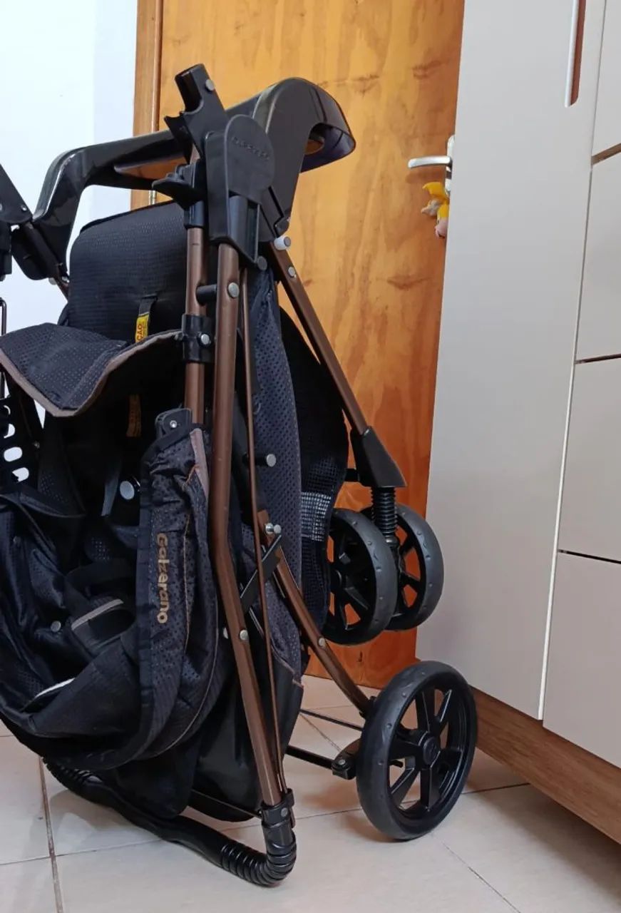 Carrinho de bebê Galzerano, em ótimo estado. - Foto 3