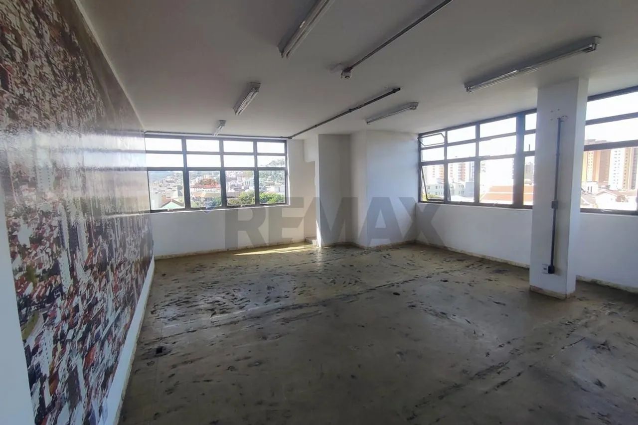 SALA COMERCIAL DUPLA PARA LOCAÇÃO NO CENTRO DE POÇOS DE CALDAS - Foto 3