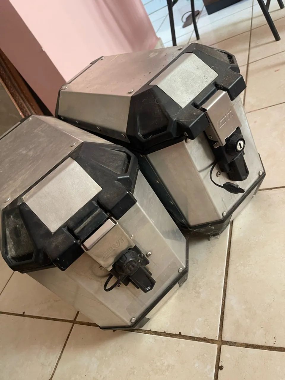 Baú givi