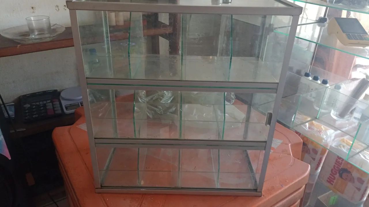 Vendo vitrine de vidro  - Foto 2