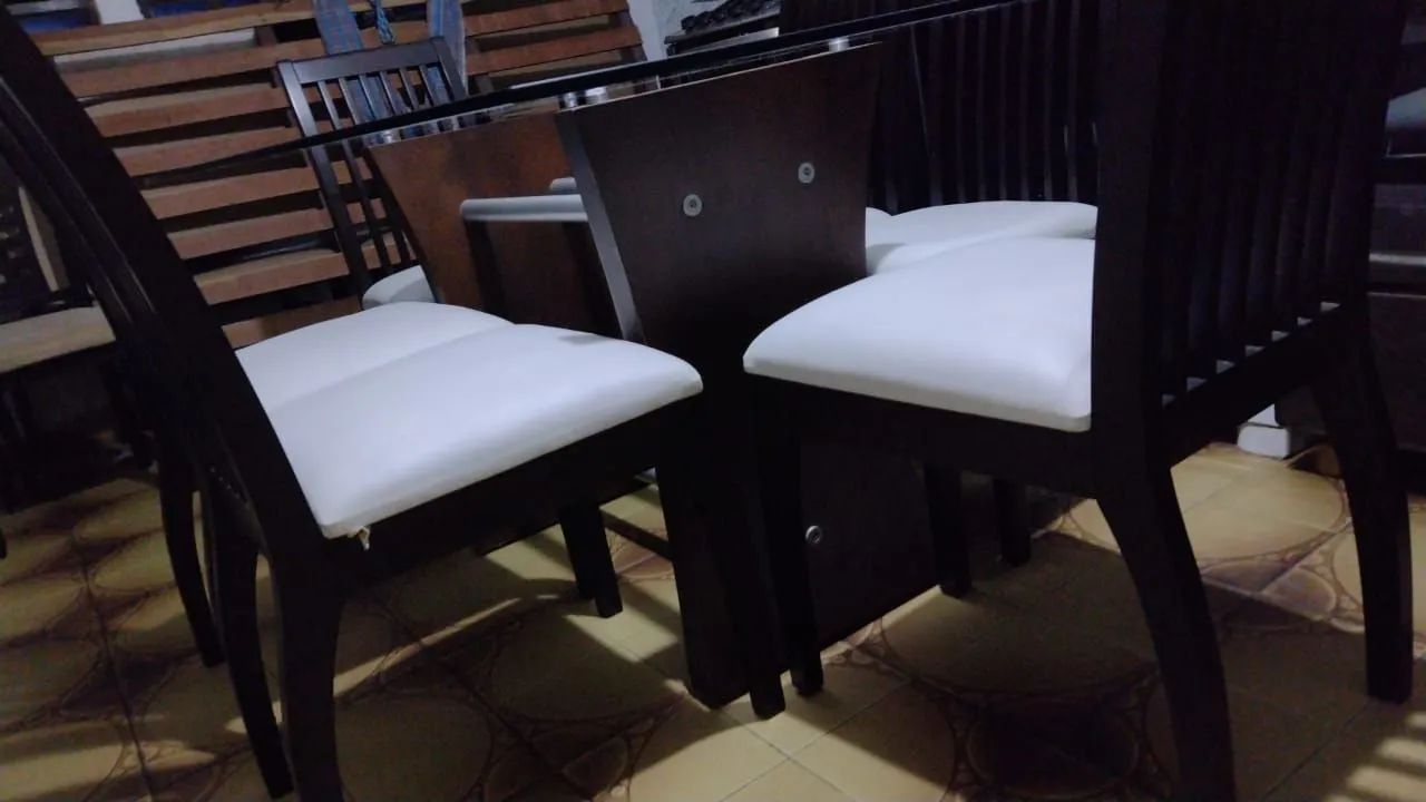 Mesa com cadeiras  - Foto 3