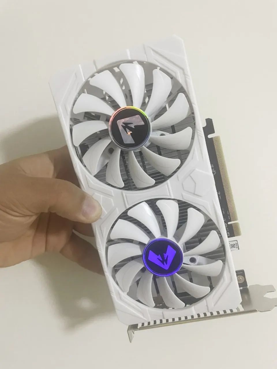 RX 6500XT 4GB Branca (Nova) SOYO