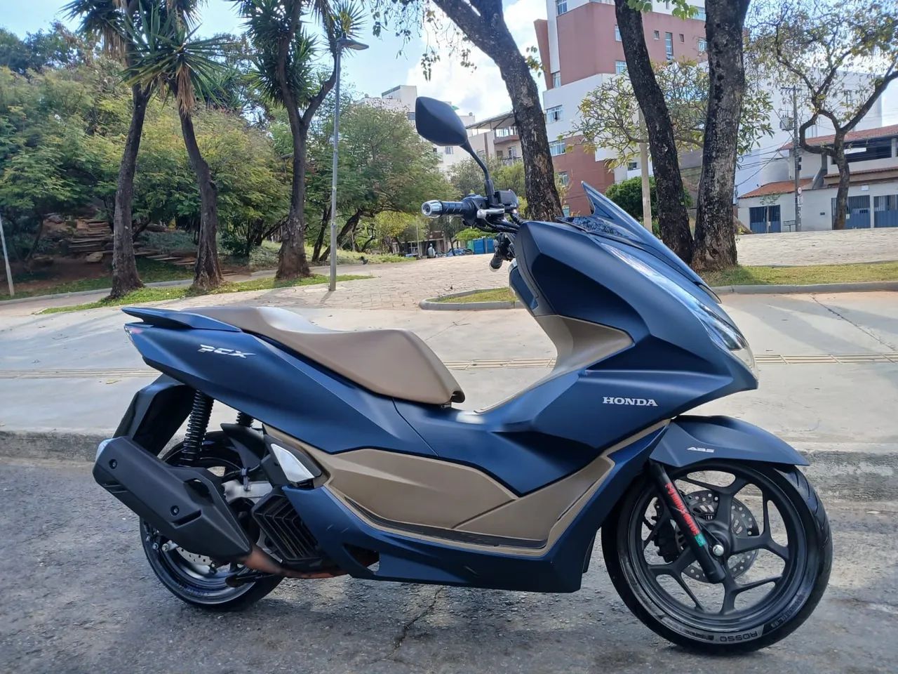 Moto PCX srmi nova