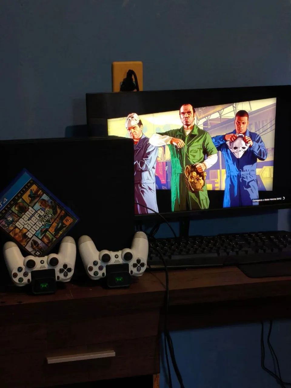PS4 Pro com 3 Controles - Foto 3