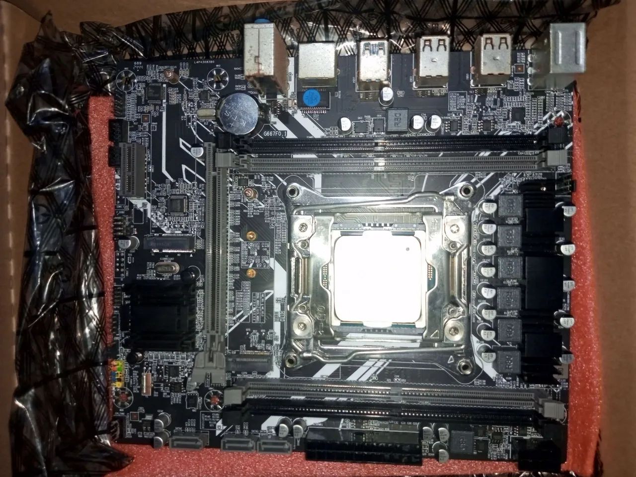 PLACA-MÃE MONGOL X99 Lga-2011 + PROCESSADOR Xeon E5 2680 V4