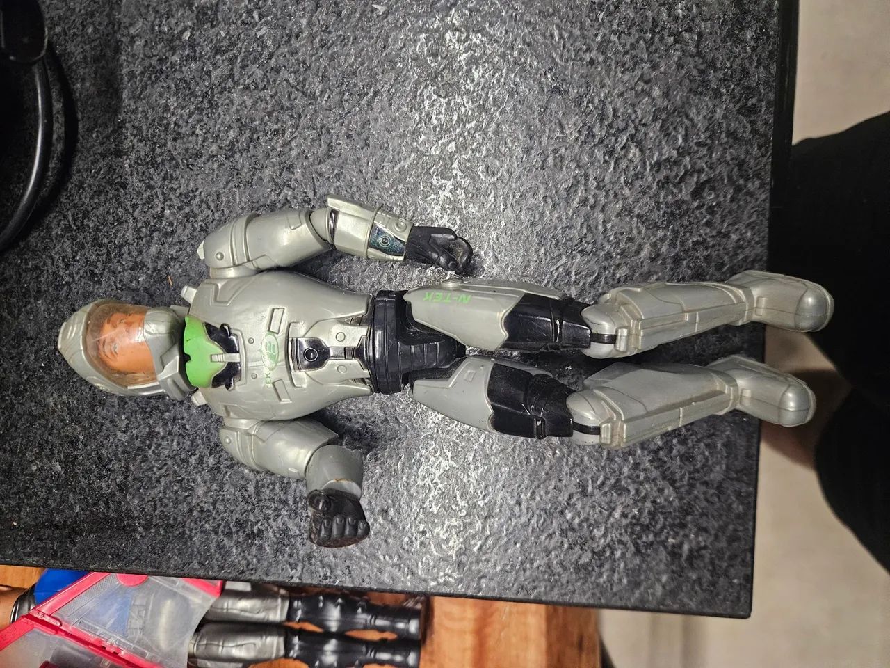 Boneco astronauta Max Steel