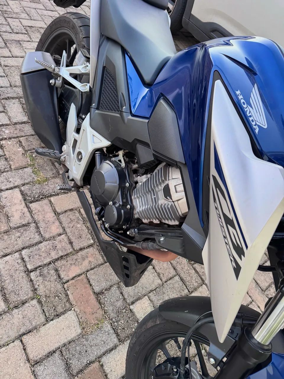 CB 300 ABS 2026 - Foto 4
