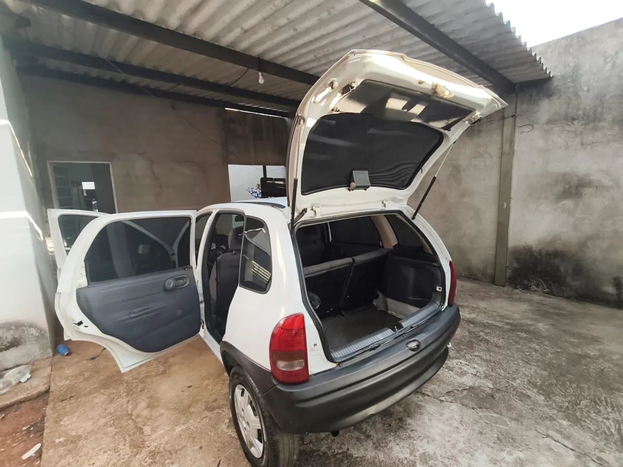 Chevrolet Corsa Super 1.0 MPFI / 2P E 4P 1998
