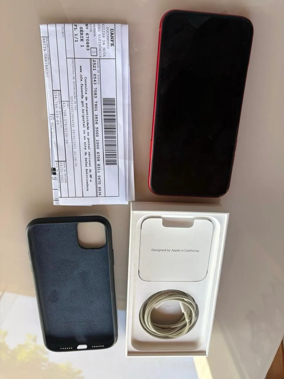 Iphone 11 - Red - Foto 3