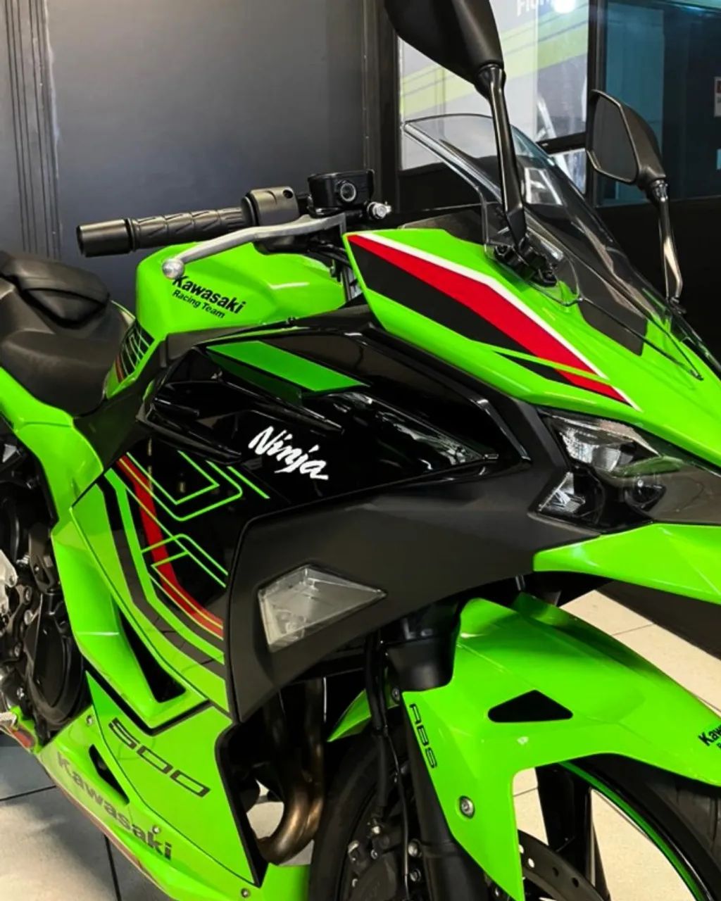 KAWASAKI NINJA 500 SE 2025 - Foto 5