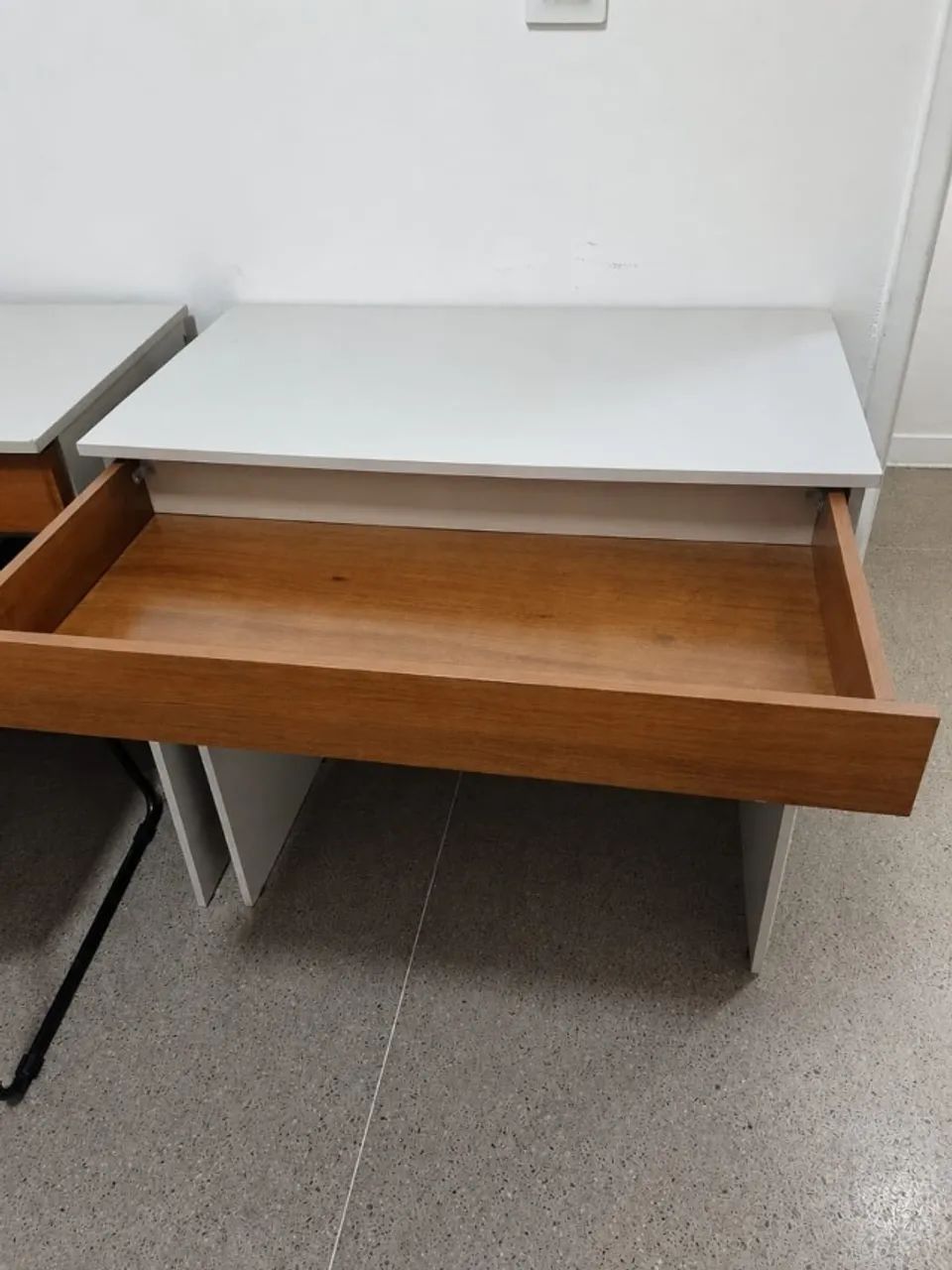 Mesa / Escrivaninha compacta, moderna - Foto 3