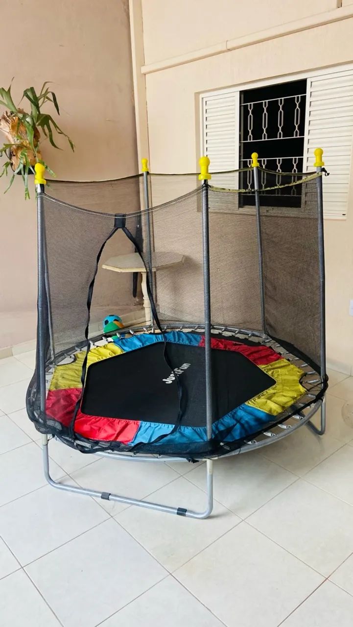 Cama elástica / pula-pula