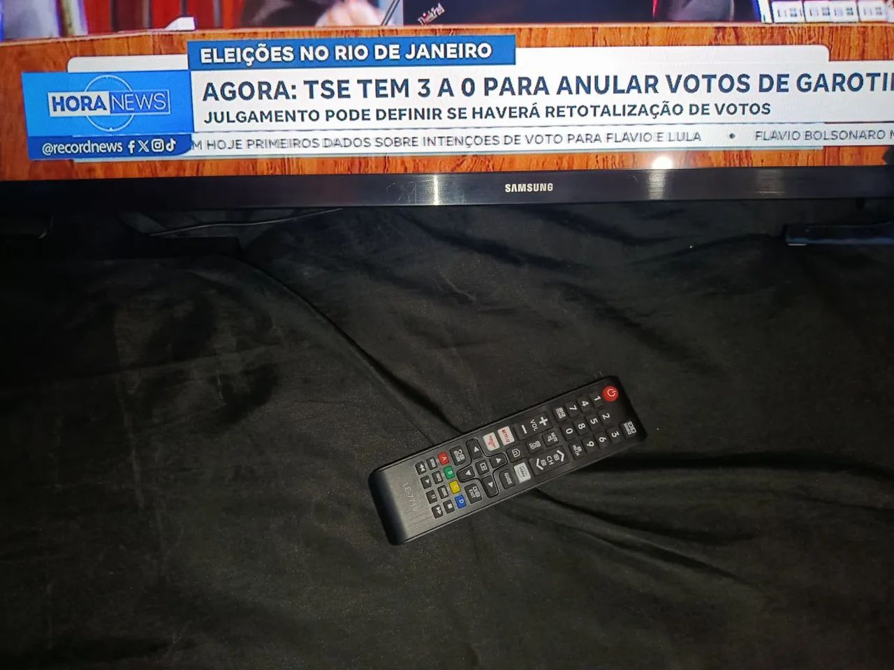 Tv Samsung 32 polegadas smart  - Foto 3