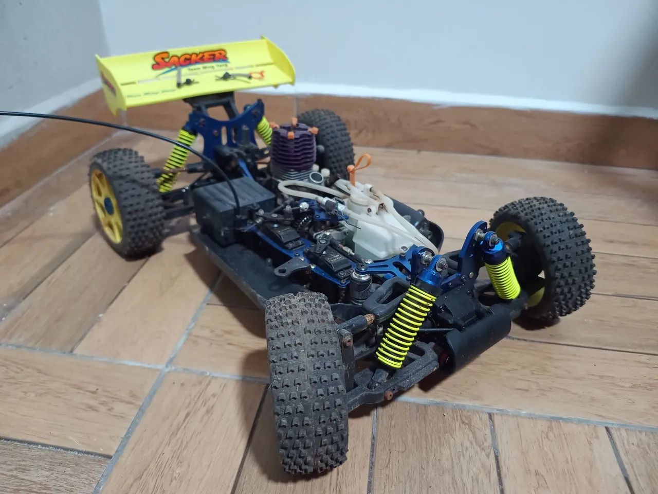 Automodelo a combustão  - Foto 3