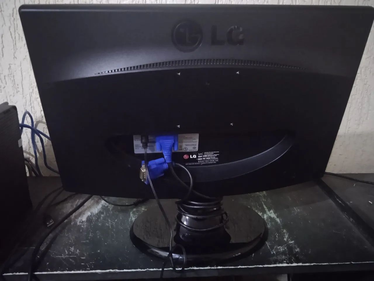 Monitor LG Led 20 polegadas completo  - Foto 4