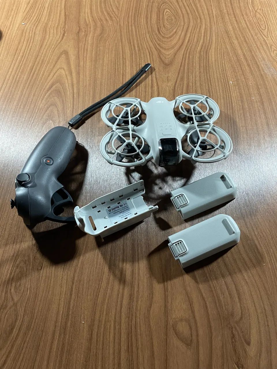 Drone DJI NEO FLY MORE  - Foto 2