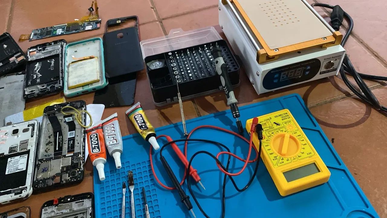 MAQUINA DE RETIRAR DISPLAY DE CELULAR FERRAMENTAS E CELULARES PRA RETIRADA DE PECAS .
