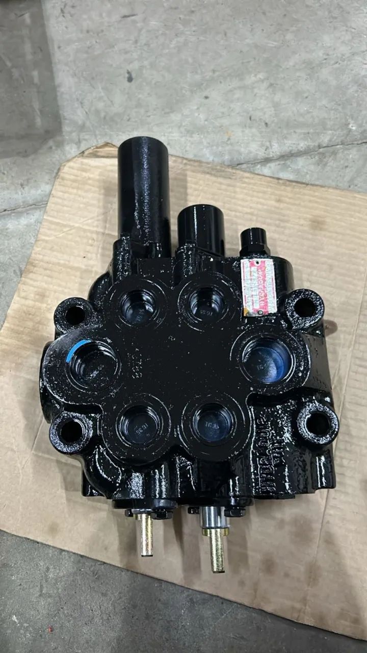 COMANDO HIDRAULICOS PARA MAQUINAS PA CARREGADEIRAS - Foto 3