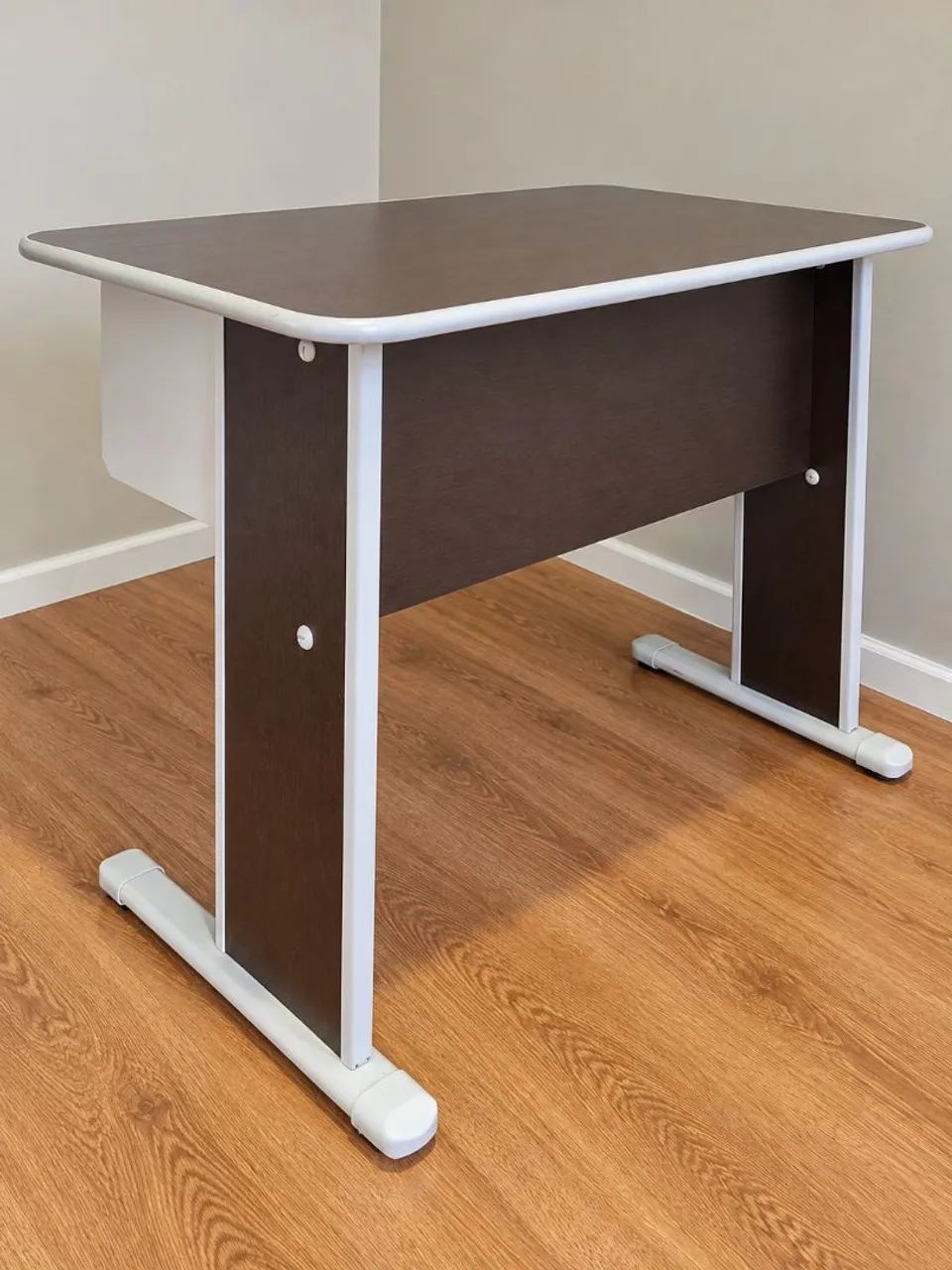 Mesa de escritorio DOACAO