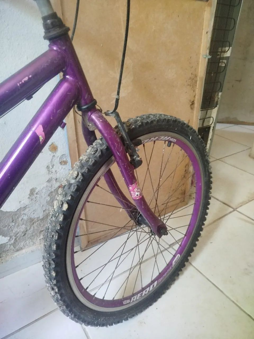 Bicicleta aro 26 em perfeito estado semi nova  - Foto 5