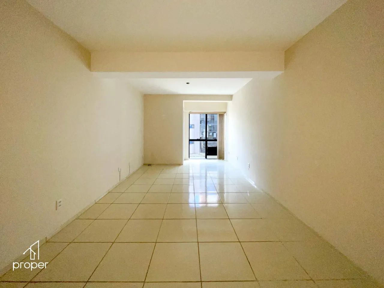 Sala comercial para aluguel no Centro - Pelotas/RS - Foto 2